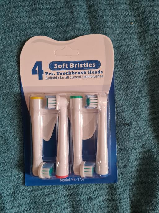 Buy & Sell Oxfordshire Cherwell - Photos for 4 toothbrush heads