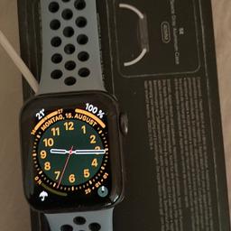 Verkaufe 
Apple Watch SE 40mm Nike Edition
Akku bei 88%
Zwei Jahre alt
Original Verpackung und Zubehör sind natürlich dabei

Leichte Gebrauchsspuren