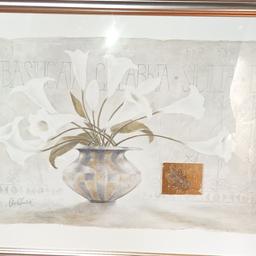 Large Wall picture, white lillies, lovely Gold /Silver frame,  size 40" x 31" Peterlee, 07727000668
