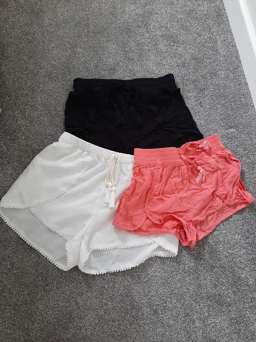 Buy & Sell Greater Manchester Wigan - Photos for 3 pairs of shorts Size 6