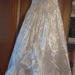 Hochzeitskleid aus Wildseide in weiß in sehr gutem Zustand von 1997 in Größe 36/38