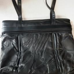 salisbury's large leather bag
Great condition. shopping bag size.