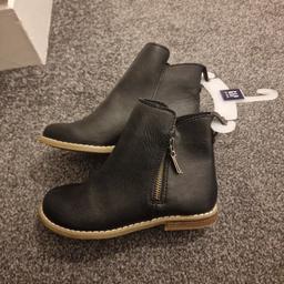 Brand new with original packaging size 13 girls boots. perfect for school and winter. Never been worn. Purchased from GAP for £32