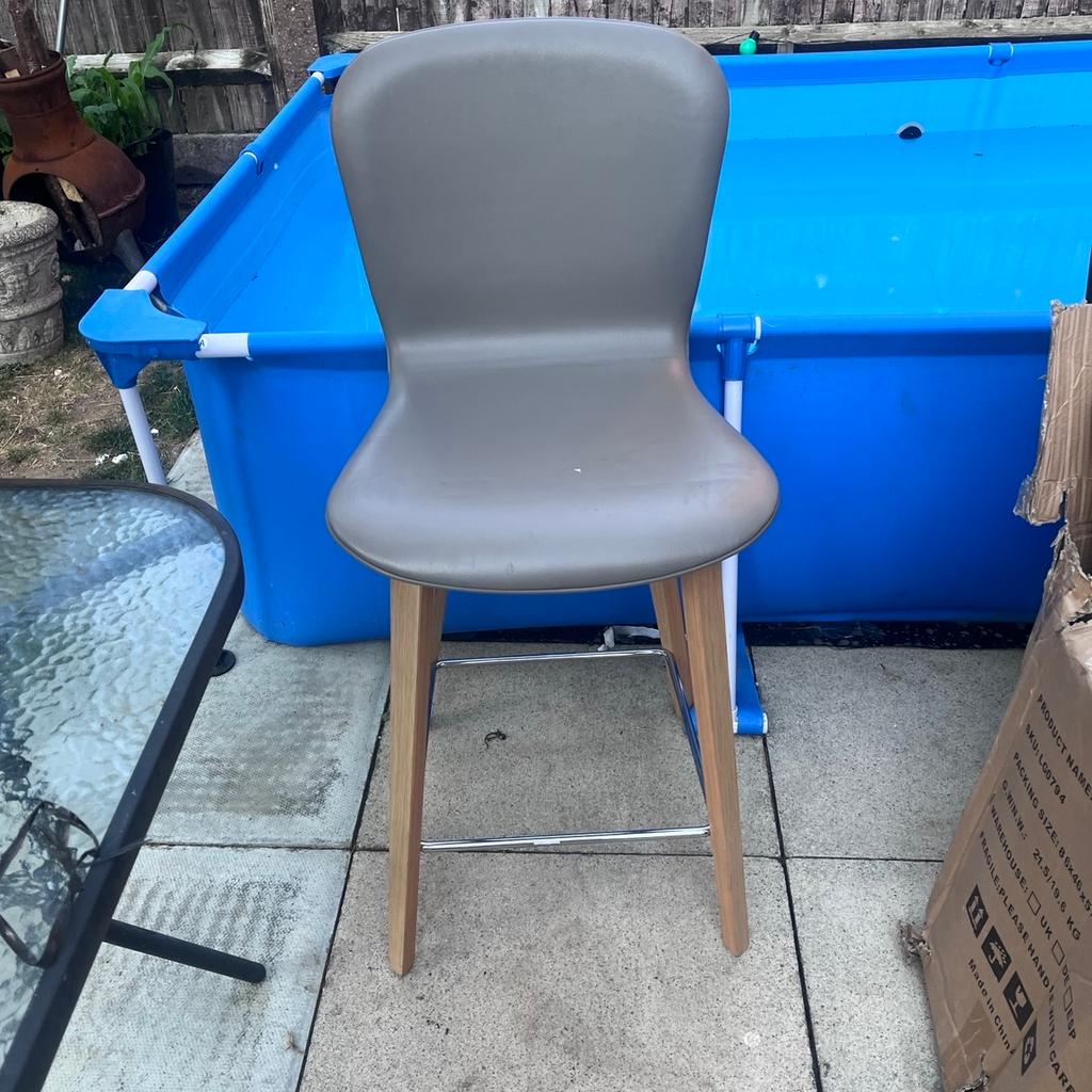 John Lewis bar stool in RG29 Hart für £ 10,00 zum Verkauf Shpock AT