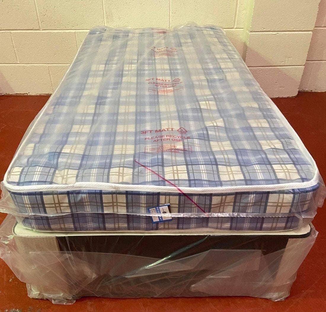 SINGLE BUDGET MATTRESS WITH DIVAN BASE in S62 Parkgate für £ 75,00 zum