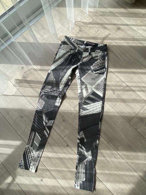 Buy & Sell Merseyside Liverpool - Photos for DKNY jeans skinny trousers