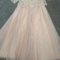 Only worn once 
Age 4-5 dress and shrug is 4-6 years