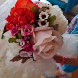 Schöner Blumenstrauß/Brautstrauss , für Hochzeit , Verlobung usw.oder als Deko , wurde nicht benutzt , lag nur verpackt da