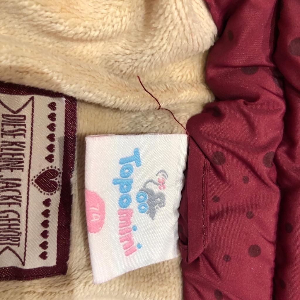 Winterjacke für Mädchen, Größe 74
Marke Topomini
Selten benutzt, sehr guter Zustand,
kein Defekt
Privatverkauf ohne Gewährleistung