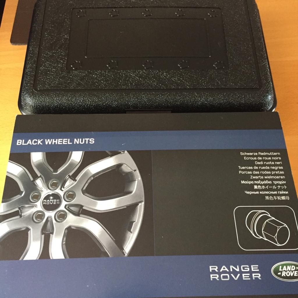 From a 2016 Range Rover evoque - brand new nuts in black carry case. Full silver wheel nut kit including locking nuts and nut key. These are official land rover nuts from landrover garage and came off the car when new. Cover shown is for the replacement black nuts I put on the car and is for info only.
Collection or will post to UK only
Please see my other listings