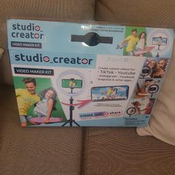 Smyths Studio Creator. Brand new, package opened but never used.
25.00 brand new. Pick up hx2