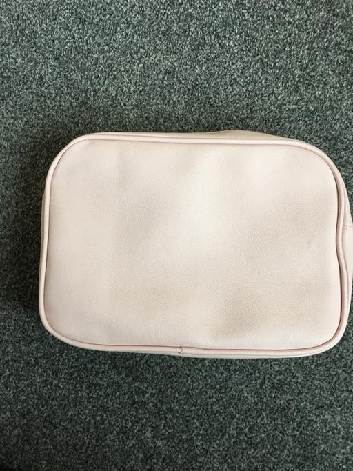 Buy & Sell West Midlands Dudley - Photos for New make up bag