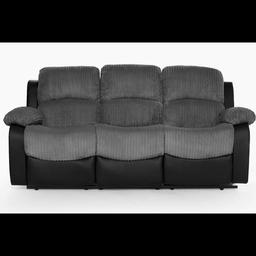 3 seater recliner sofa for sale. Selling due to purchasing a bigger sofa. Brill condition.