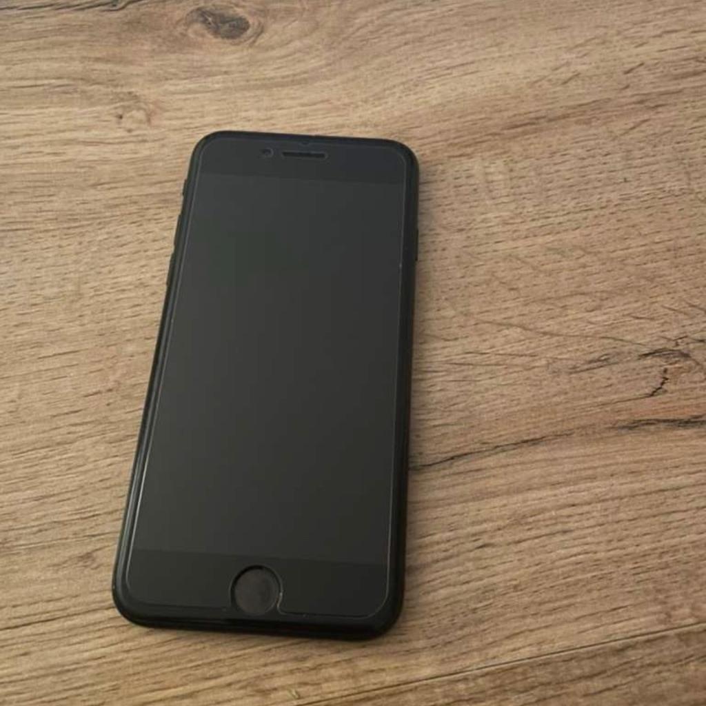 iPhone SE 2020 in für € 190,00 zum Verkauf Shpock AT