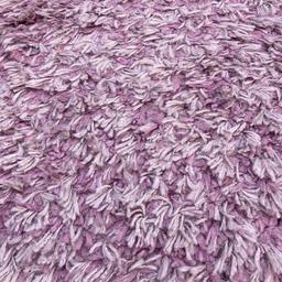 Pink shaggy rug
105cm x 105cm approx square shaggy rug
Heavyweight rug
Collection only from leeds