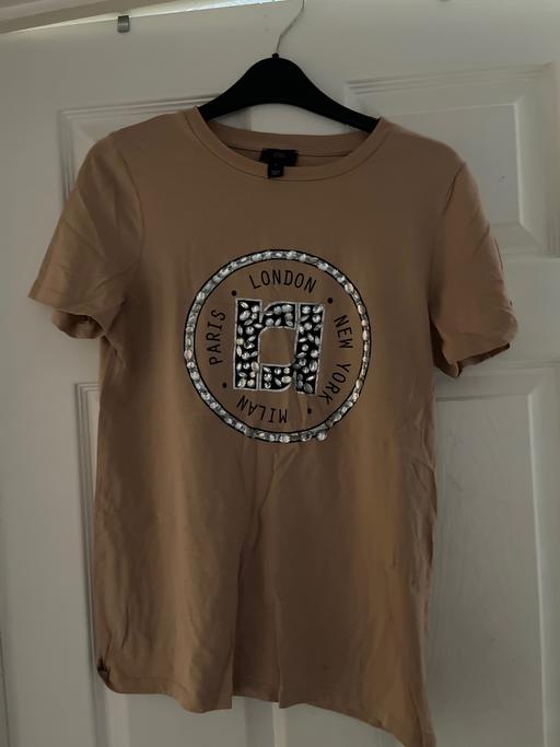 Buy & Sell West Midlands Sandwell - Photos for River island ladies tee shirt beige size 8