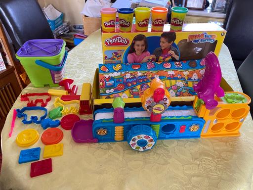 Buy & Sell Barnet Arkley - Barnet - Photos for Playdoh fun factory +bucket of extras