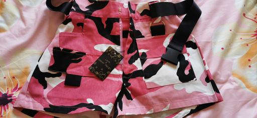 Buy & Sell Lower Gornal Dudley - Photos for Pink shorts
