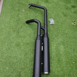 new, harley exhaust system complete set 2021, off a lowrider s model, with machine gun cases , heat sheids, ideal replacement or upcycle/ mancave, excellent condition, cash on collection from DUDLEY DY3 area, please view my other items thank you