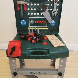 Bosch tool bench that comes with bolts, tools, and wood. Folds away neatly inside its self for storage. Easy to put together and pack away when not in use. Collection from Coalville