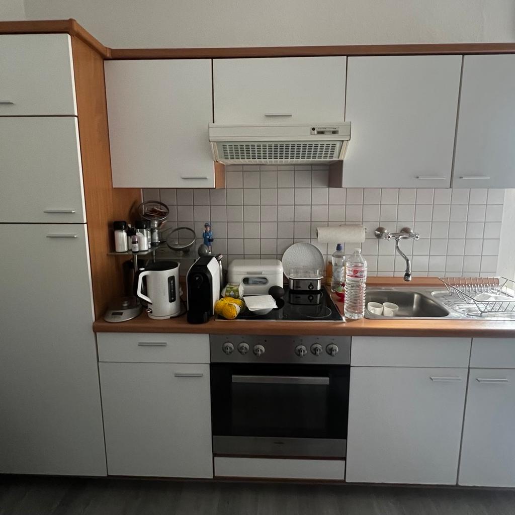 Küche Inkl. Herd, Kühlschrank & Abzug in 68167 Mannheim für 200,00