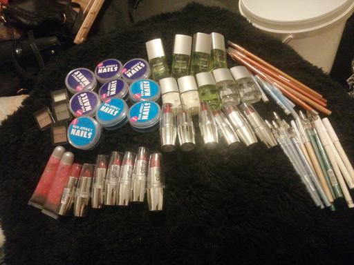 Buy & Sell West Midlands Dudley - Photos for joblot make up