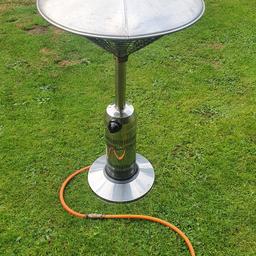 Garden patio tabletop gas heater.
In excelllent working order.
Generally in good condition but has a few marks.
Has a quick release coupling fitted.
Height 3 foot/90cm.