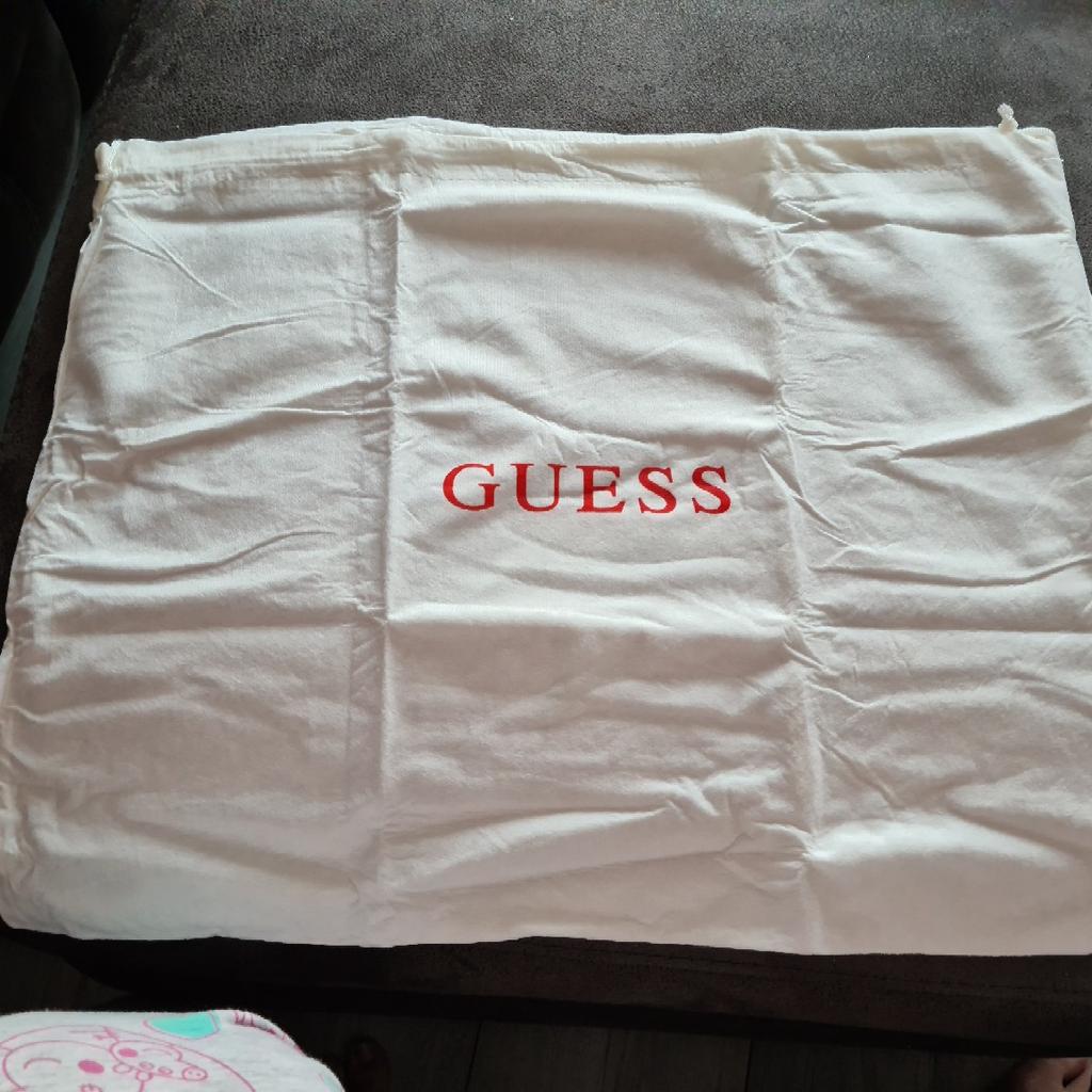 Dust bag online guess