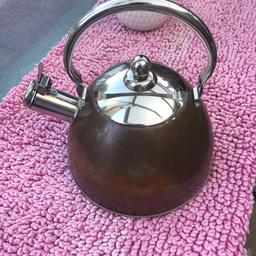 Copper effect gas whistling kettle. Suitable for camping. Used but fully functional.