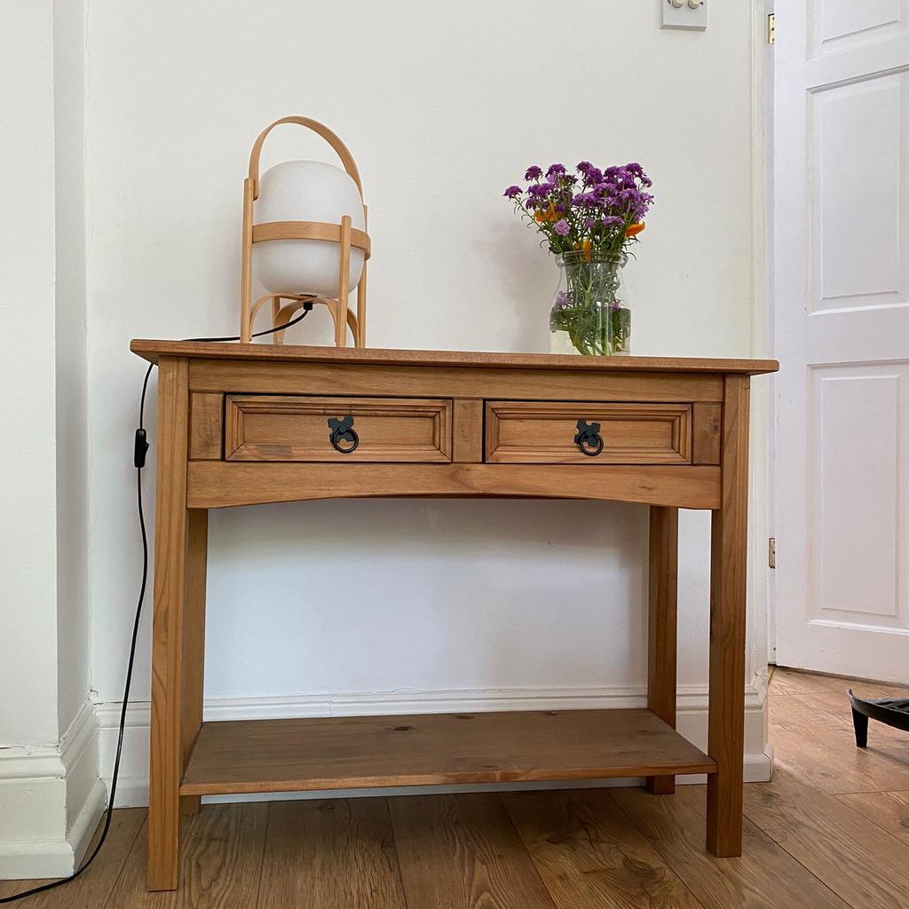 Solid wood console table in E8 Hackney for £60.00 for sale Shpock