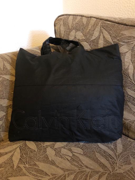 Buy & Sell Merseyside Sefton - Photos for Black Calvin Klein Padded Handbag