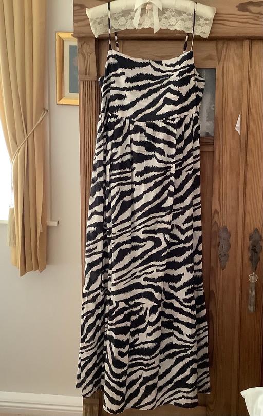 Buy & Sell South East London Mottingham - South East London - Photos for New..M&S beautiful summer dress.