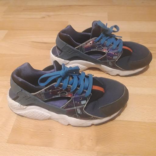 Buy & Sell Merseyside Wirral - Photos for Nike Huarache Run Print Trainers