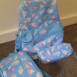 lovely bag, lunchbag, and pencil case, in very good condition , nice size back pack to fit alot in, can put lunch bag within the bag too if wanted etc