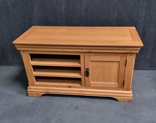 Buy & Sell Lincolnshire North Lincolnshire - Photos for Solid Oak TV Stand Hand made TV Unit VGC