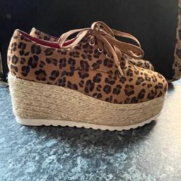 Brand new ladies leopard print faux suade shoes, super comfy, size 6/39💗