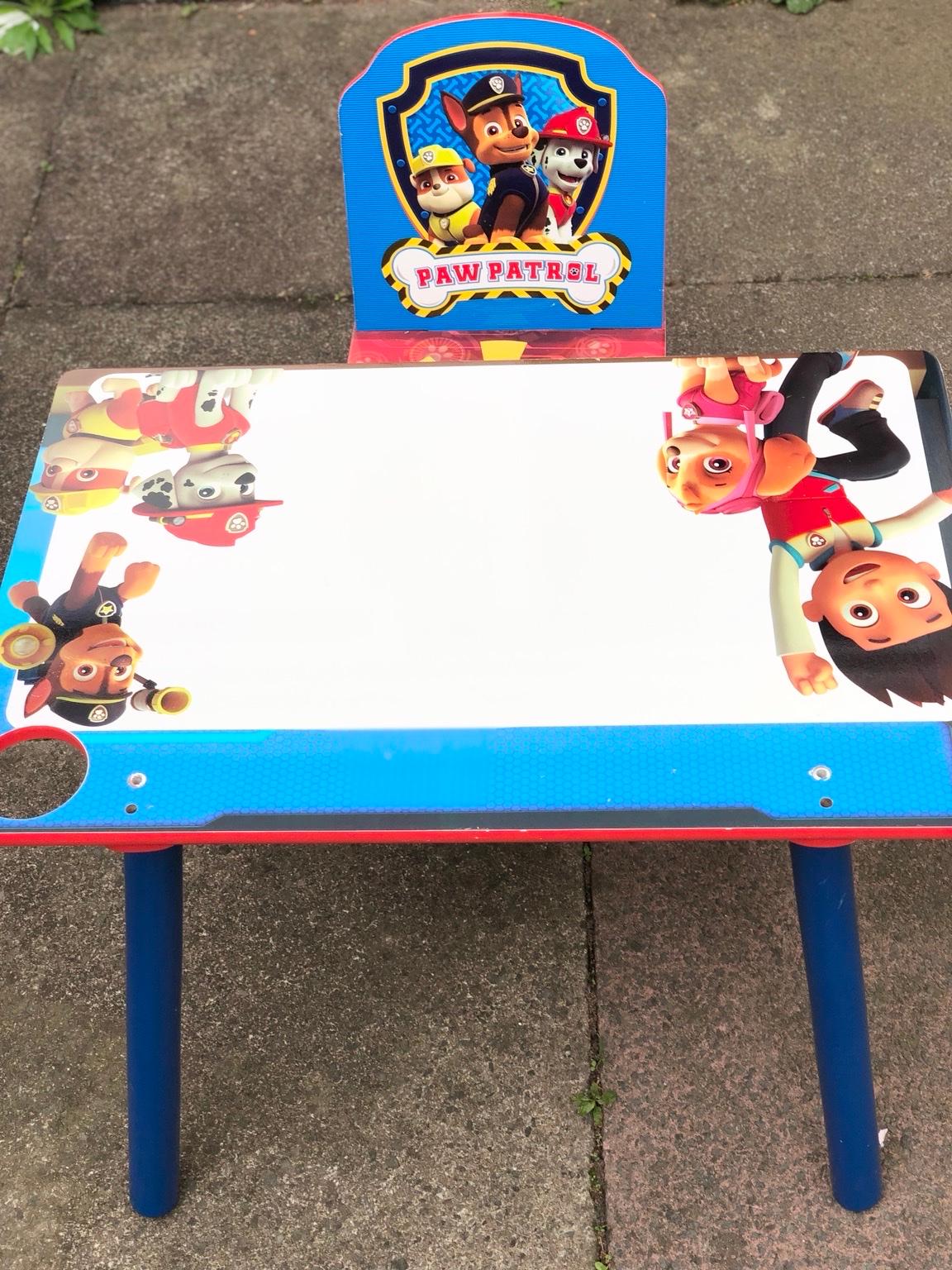 Paw Patrol Table and Chair/Desk for children in B11 Birmingham für 12