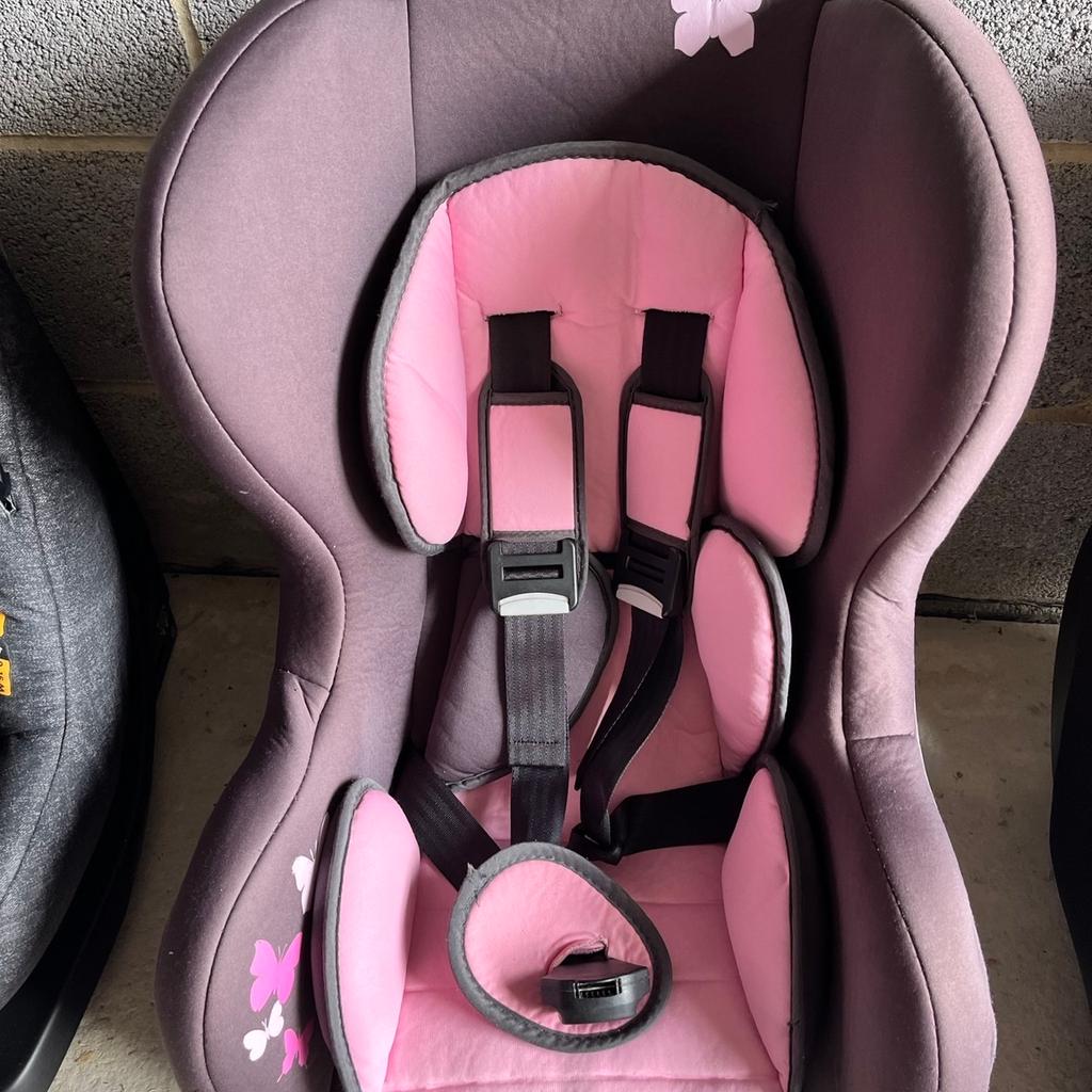 Grey and Pink car seat in PR7 Ribble für £ 15,00 zum Verkauf Shpock AT