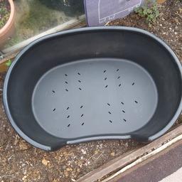 Dog bed heavy duty brought from Birmingham Dogs Home when we were looking to get a dog.
sadly still not got a dog so may as well sell it 😕 
This is used but in perfect condition. can easily be sanitised.
I have cleaned it it's just been stored in a shed.
collect from Darlaston Please