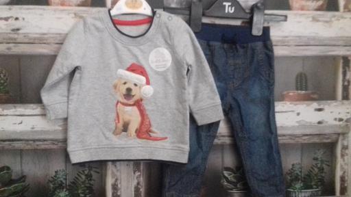 Buy & Sell Northumberland Hartford - Northumberland - Photos for BOYS CHRISTMAS THEMED SWEATSHIRT 3-6 MONTHS