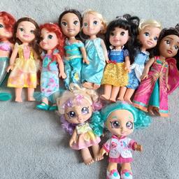 Assortment of Princess toddler dolls, 8 in total and bobble head dolls.
All for £15. All used but good condition. Would be a lovely Christmas present.
From a smoke and pet free home.