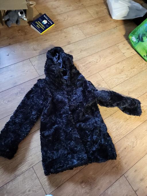 Buy & Sell Bexley Erith - DA8 - Photos for new look fake fur jacket 10