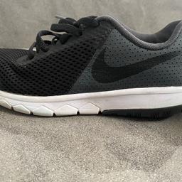 Size 3  Nike trainers black and grey good condition