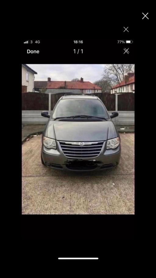 Vehicles East London Becontree Heath - East London - Photos for Chrysler Voyager 7 seater car