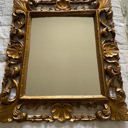Barock Spiegel aus den 70ern in super Zustand
Maße: 70x 58 cm