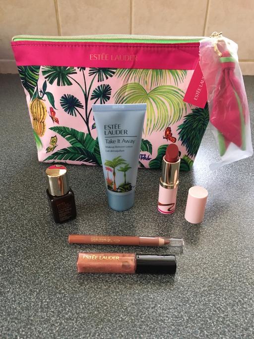 Buy & Sell Essex Tendring - Photos for Estée Lauder Make up Collection