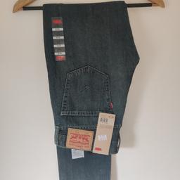 Men's Levi Jeans
Brand new with tags
Size W32 L32
Slim fit