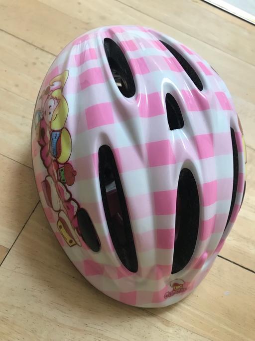 Buy & Sell West London Acton - West London - Photos for kids pink white helmet scooter bike