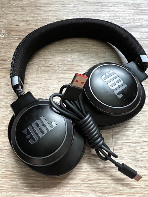 Buy & Sell Surrey Elmbridge - Photos for JBL Live