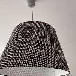 Guter Zustand Ikea Lampenschirm mit Pepita Muster schwarz-Creme - nur Selbstabholung
3 verfügbar/ preis je Schirm